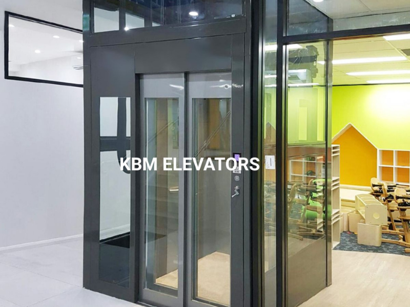 KBM LIFT CABIN & SHAFT WITH GLASS